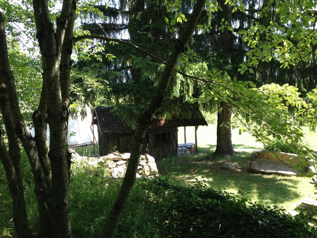 Bed and Breakfast Weekend En Provence Comps  Экстерьер фото