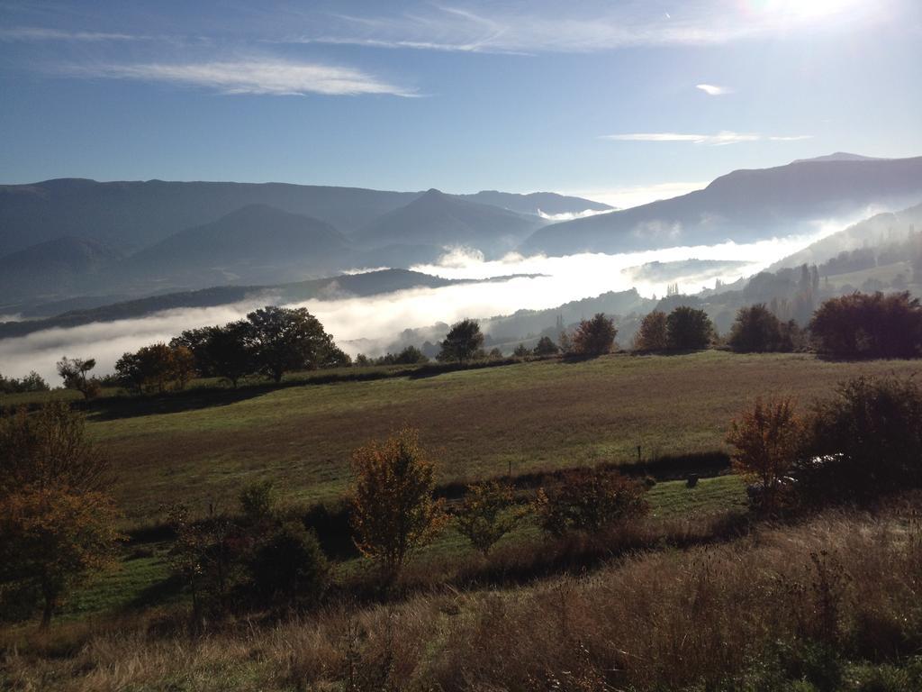 Bed and Breakfast Weekend En Provence Comps  Экстерьер фото